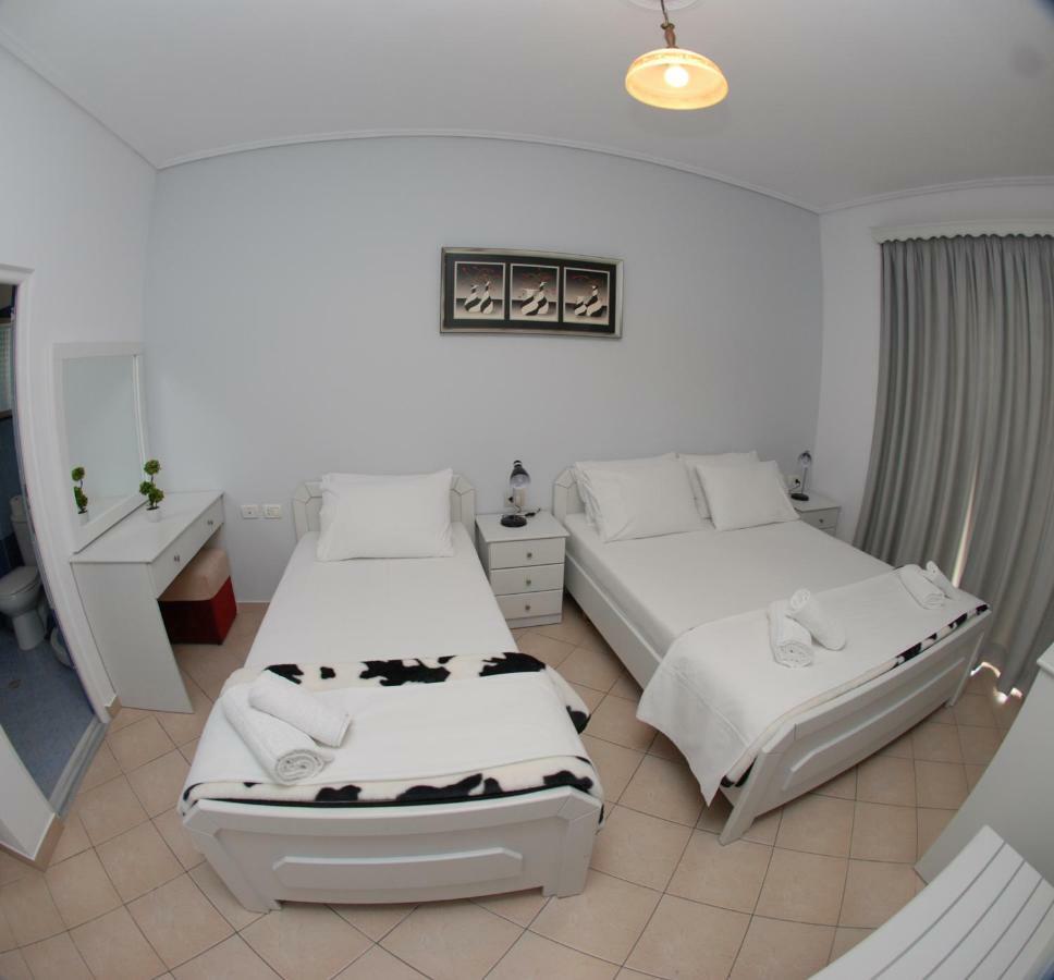 Hotel Ms Sarande Bagian luar foto
