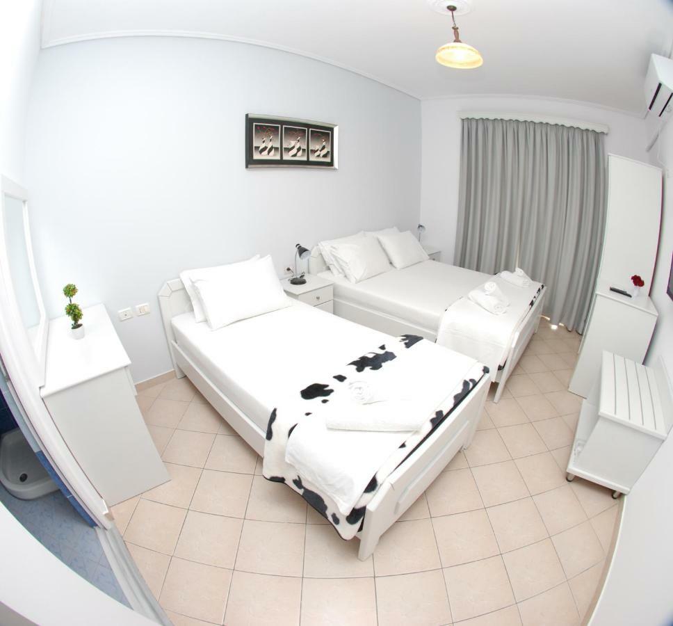 Hotel Ms Sarande Bagian luar foto
