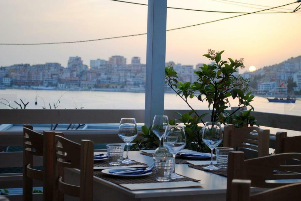 Hotel Ms Sarande Bagian luar foto
