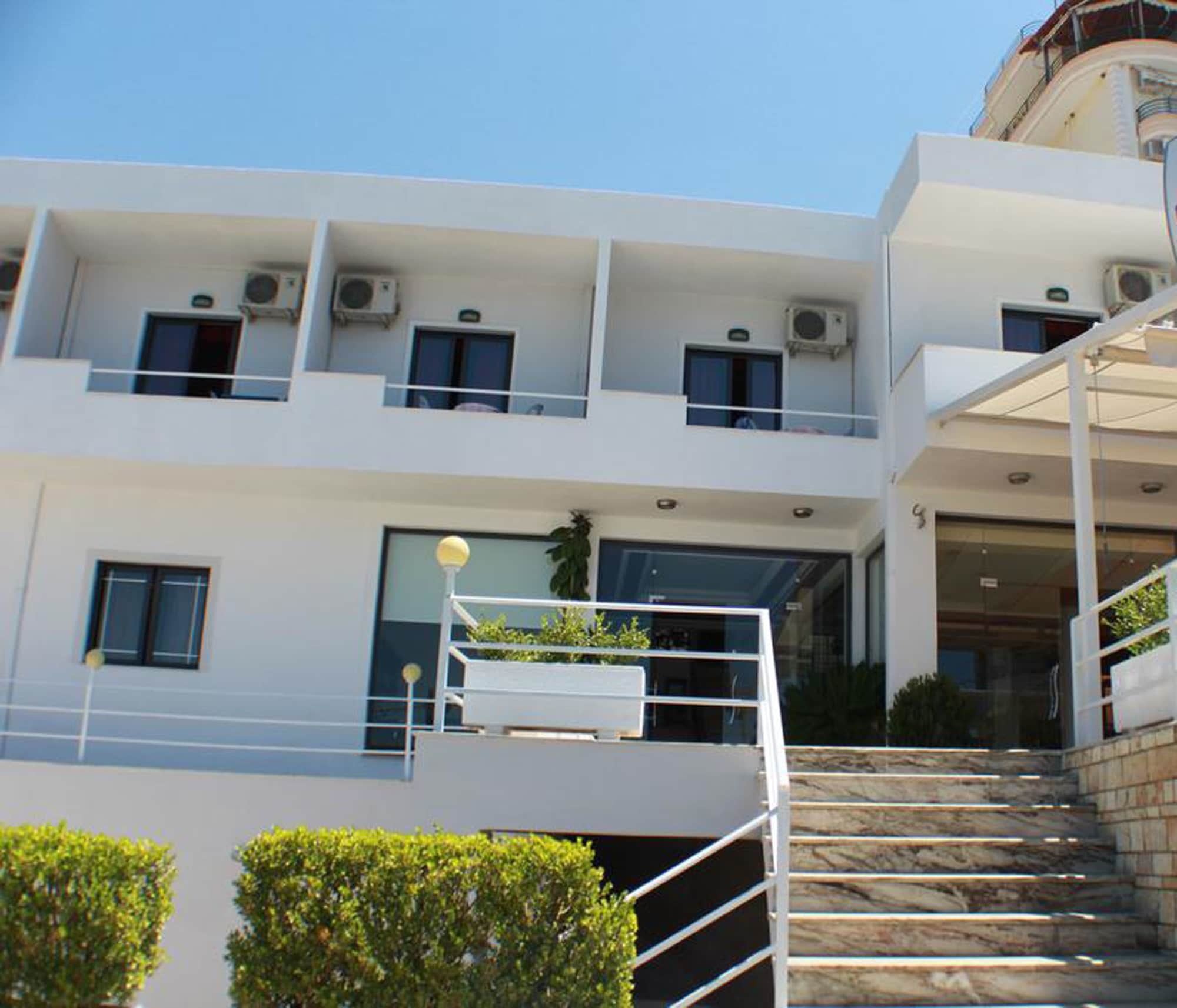 Hotel Ms Sarande Bagian luar foto